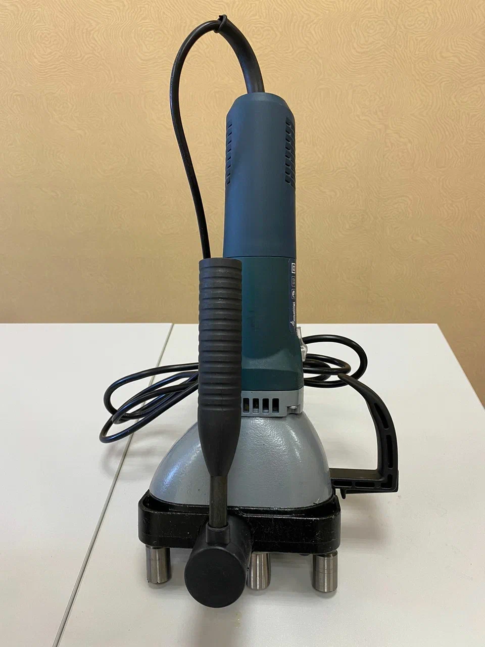 Фальцеосадочная машина F-3012