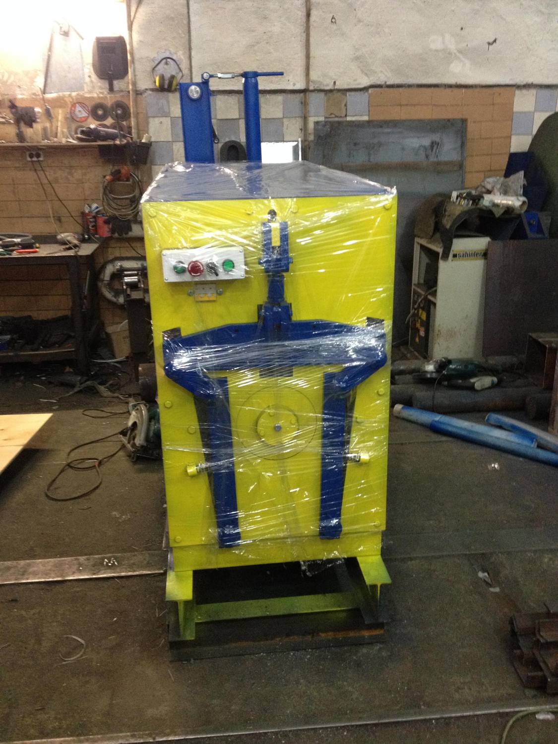 Автоматический станок для изготовления гофроколена АСГ -150