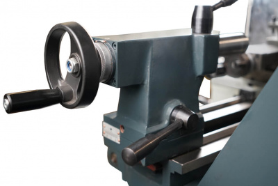 Настольный токарно-винторезный станок Metal Master MasterTurn 2550GV