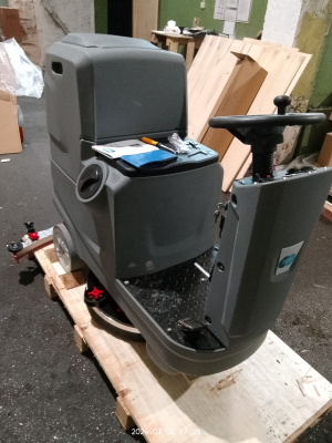 Машина поломоечная TOR COMFORT 70 с АКБ GEL 24/100 В/Ач