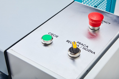 Гильотина с электроприводом Mazanek GM 3000/1.5