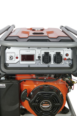 Генератор бензиновый 7,0 кВт 220В 27 л с электростартером и колесами TOR KM9500H