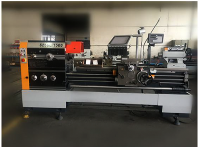 Токарно-винторезный станок LB6250C с УЦИ, РМЦ 1500мм