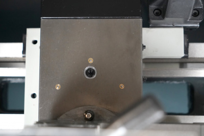 Настольный токарно-винторезный станок Metal Master MasterTurn 2550GV