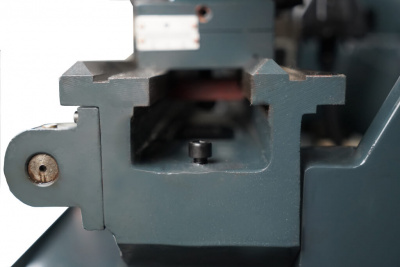 Настольный токарно-винторезный станок Metal Master MasterTurn 2550GV