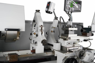 Станок токарно-винторезный Metal Master Z 50150 DRO RFS